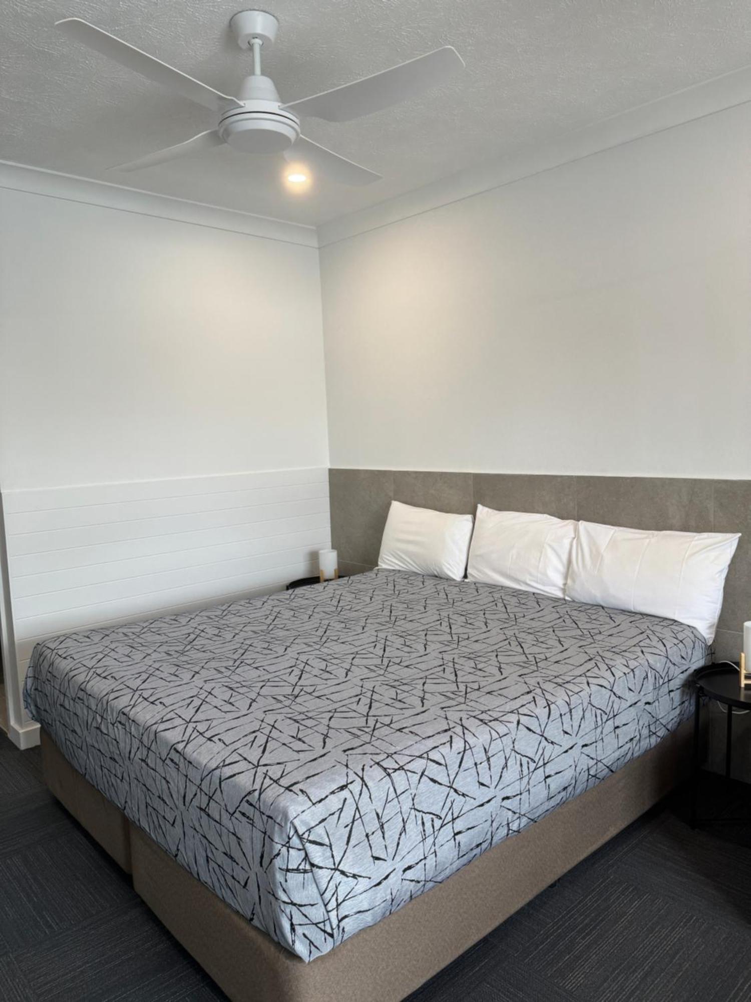 Longreach Motor Inn Esterno foto