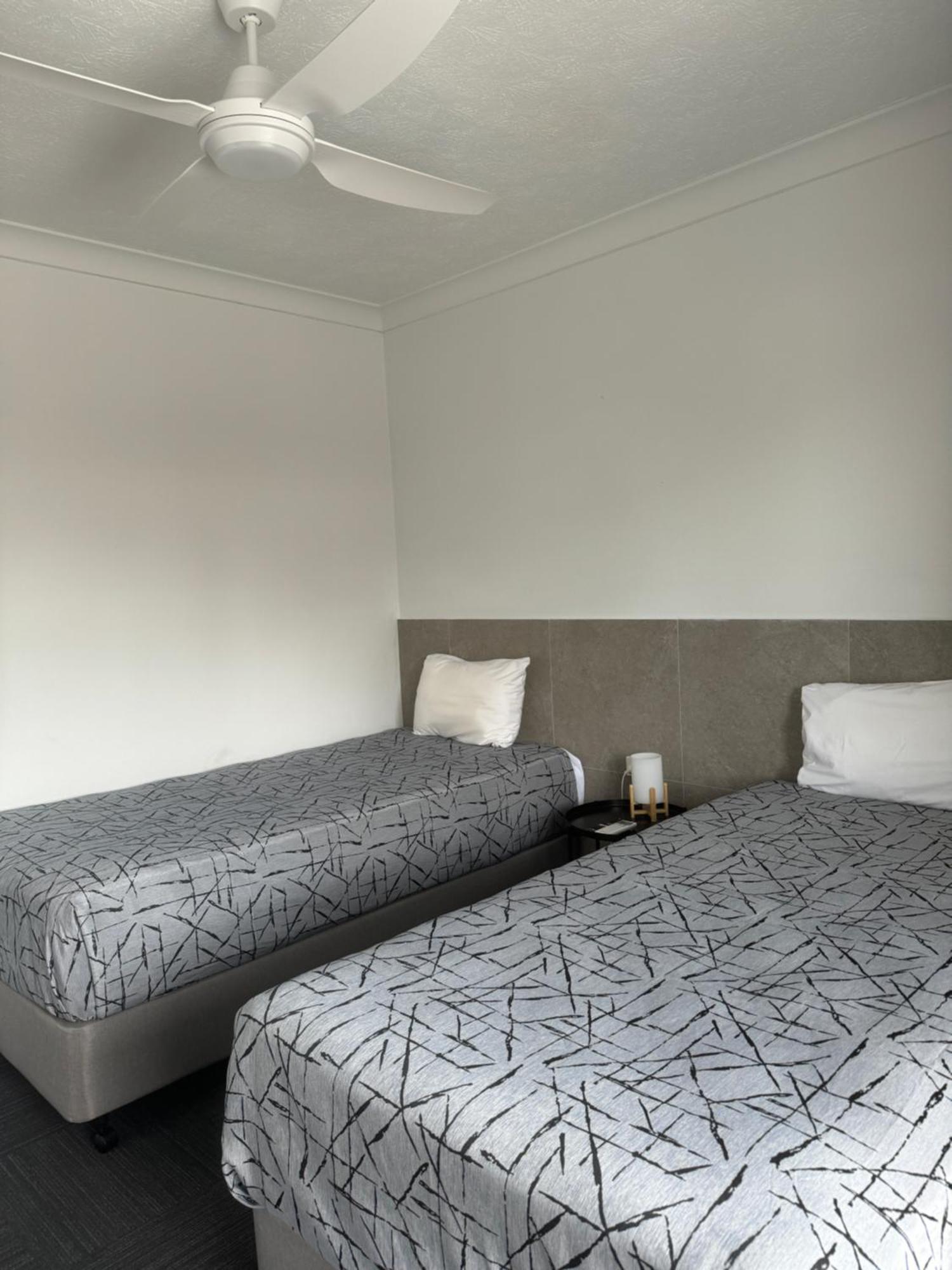 Longreach Motor Inn Esterno foto