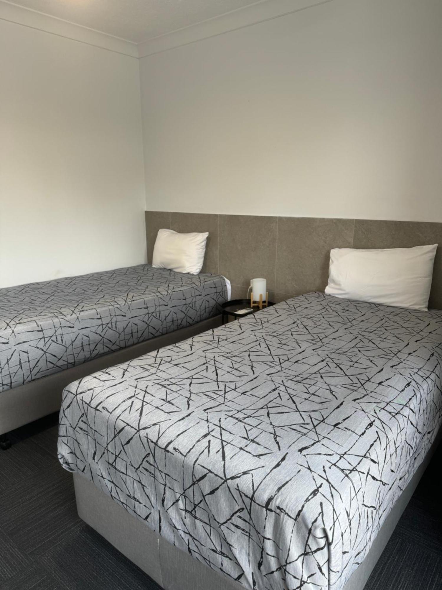 Longreach Motor Inn Esterno foto