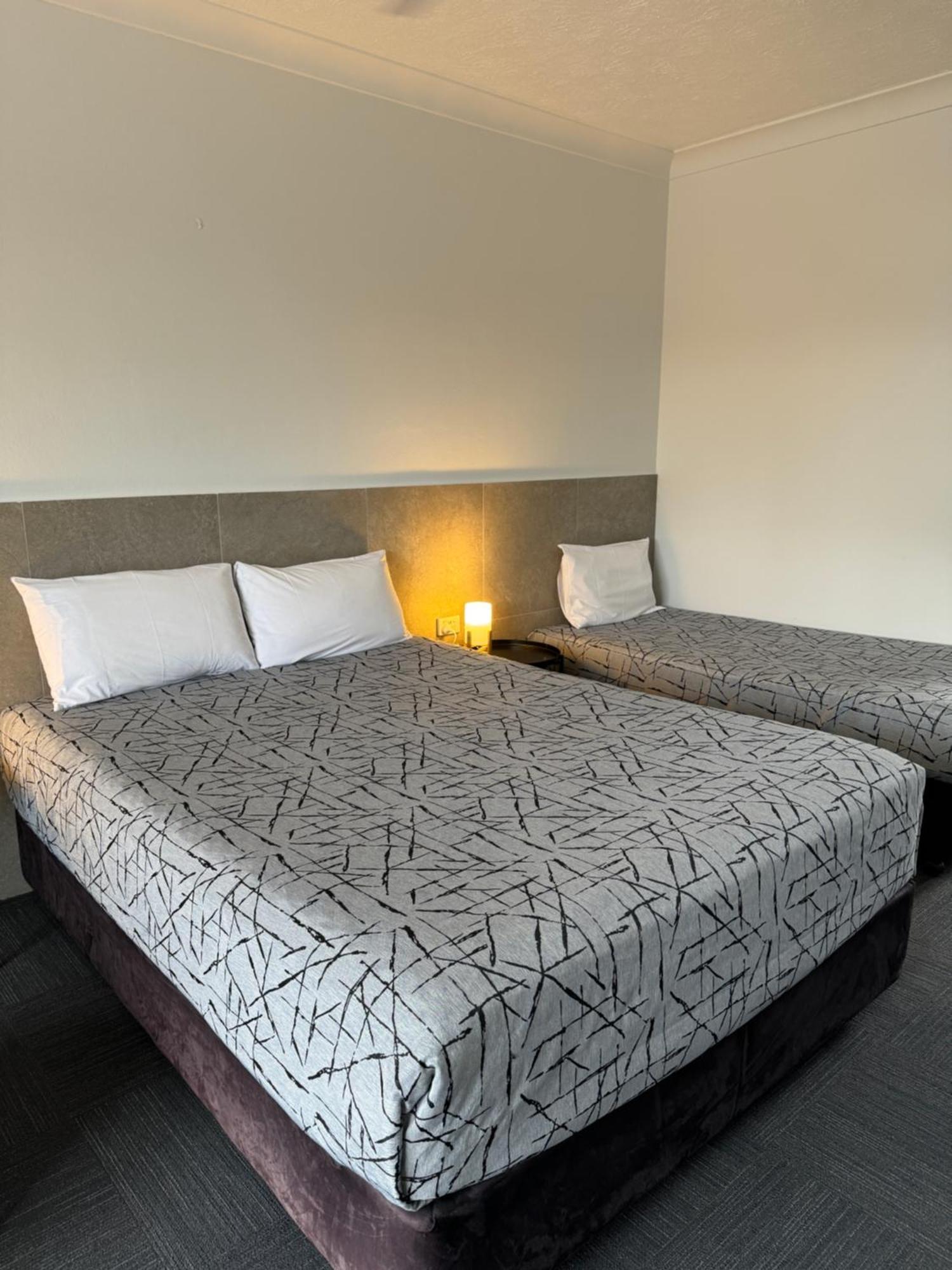 Longreach Motor Inn Esterno foto